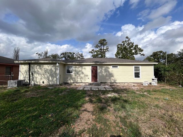7918 Woodlyn Road, Houston, TX 77028