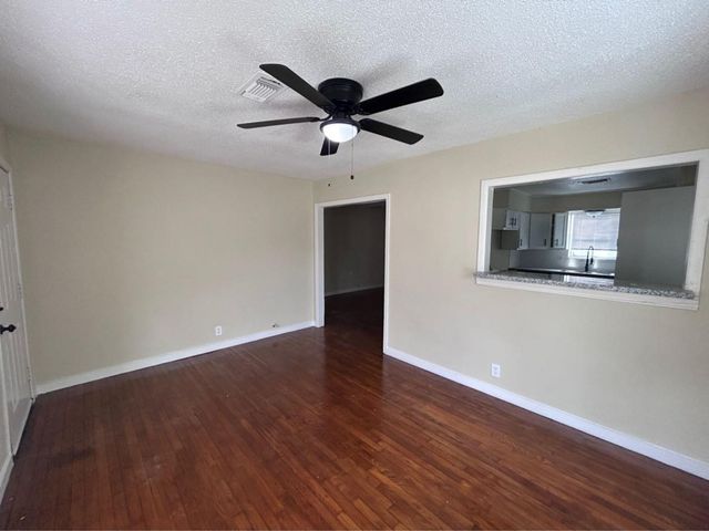 7918 Woodlyn Road, Houston, TX 77028