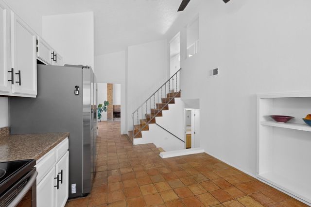 6909 Quarterhorse Lane NW, Albuquerque, NM 87120