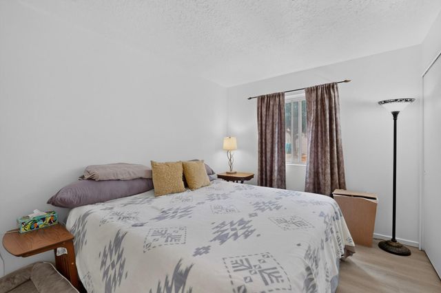 6909 Quarterhorse Lane NW, Albuquerque, NM 87120