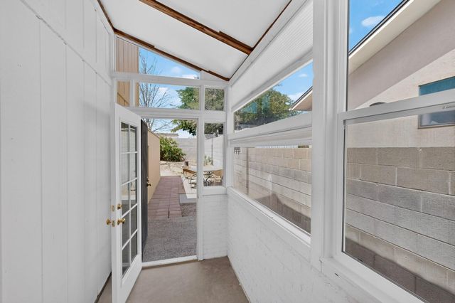 6909 Quarterhorse Lane NW, Albuquerque, NM 87120