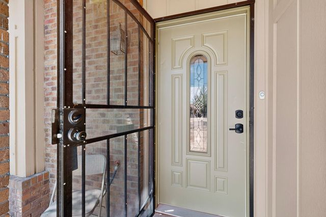 6909 Quarterhorse Lane NW, Albuquerque, NM 87120