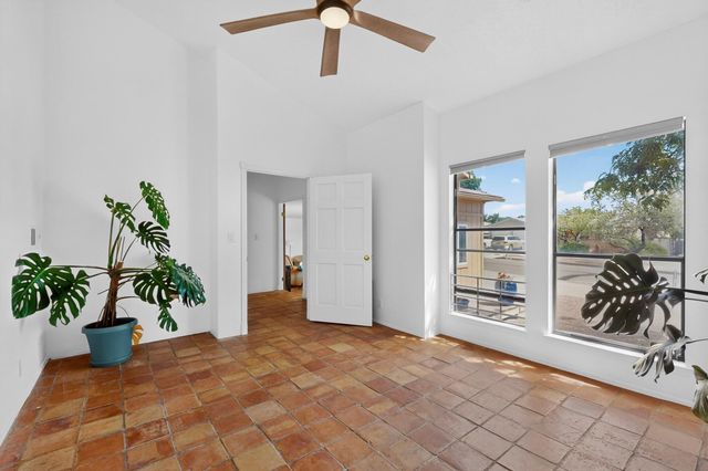 6909 Quarterhorse Lane NW, Albuquerque, NM 87120