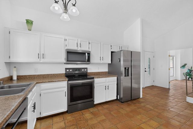 6909 Quarterhorse Lane NW, Albuquerque, NM 87120