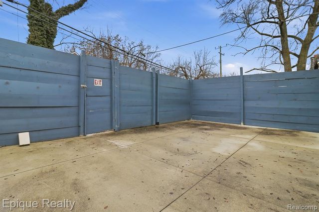 10701 W Mcnichols Road, Detroit, MI 48221