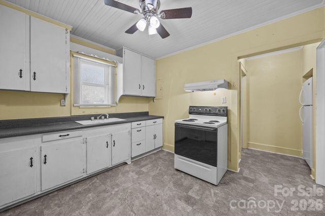 815 Desoto Avenue, Kannapolis, NC 28083