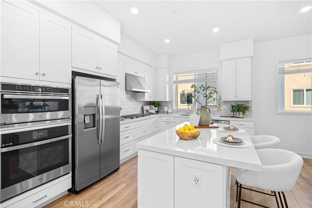 344 Tank, Irvine, CA 92618