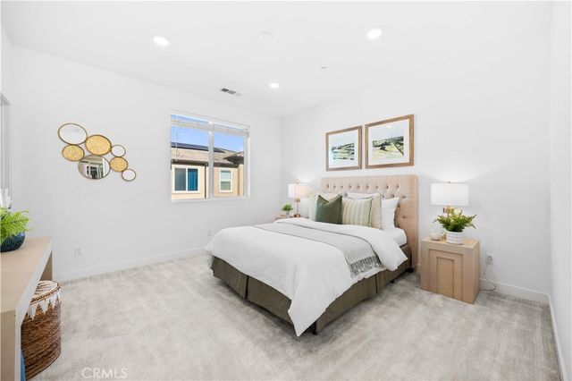 344 Tank, Irvine, CA 92618