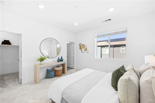 344 Tank, Irvine, CA 92618