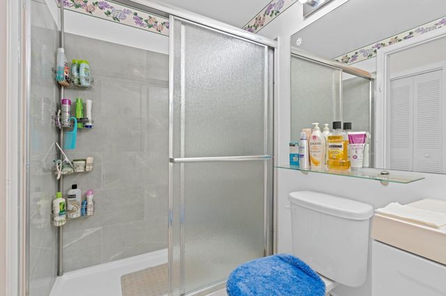 279 Coventry, West Palm Beach, FL 33417