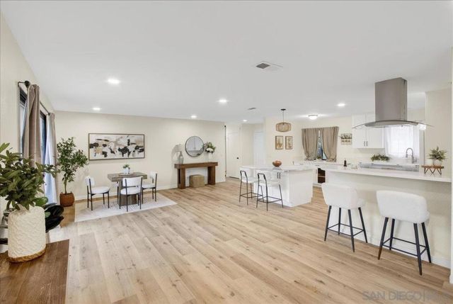 715 Hunter, Ramona, CA 92065