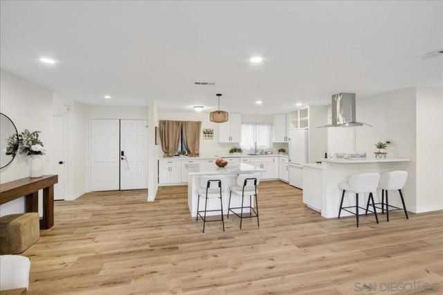 715 Hunter, Ramona, CA 92065