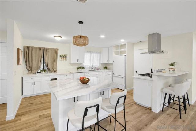 715 Hunter, Ramona, CA 92065