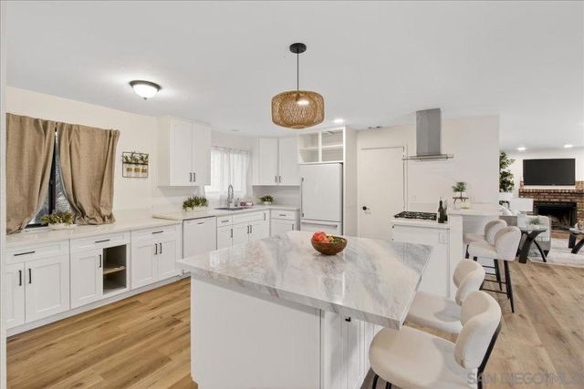 715 Hunter, Ramona, CA 92065