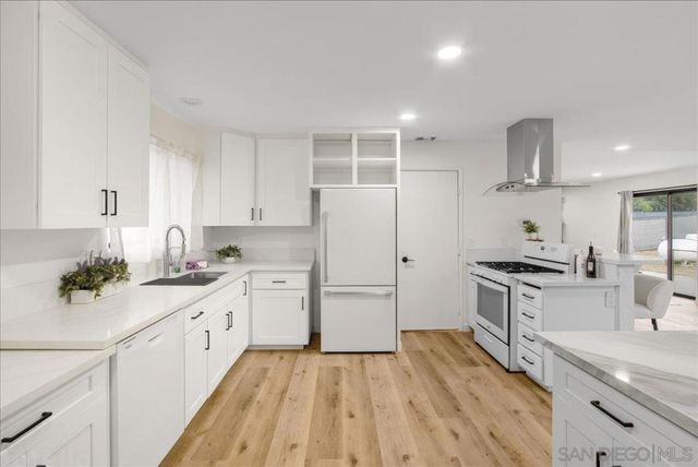 715 Hunter, Ramona, CA 92065