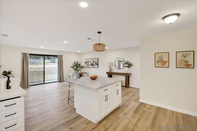 715 Hunter, Ramona, CA 92065