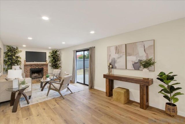 715 Hunter, Ramona, CA 92065