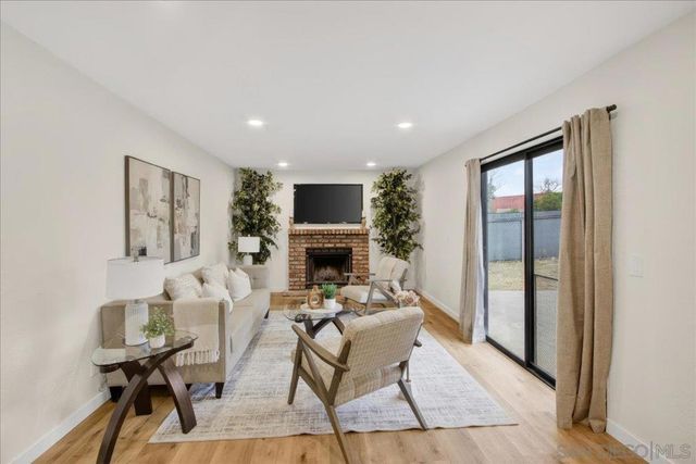 715 Hunter, Ramona, CA 92065