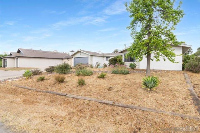 715 Hunter, Ramona, CA 92065