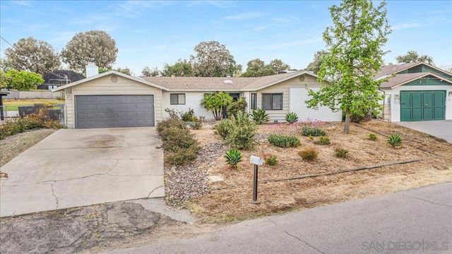 715 Hunter, Ramona, CA 92065