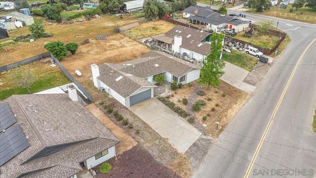 715 Hunter, Ramona, CA 92065