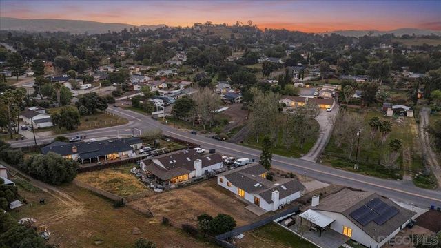 715 Hunter, Ramona, CA 92065