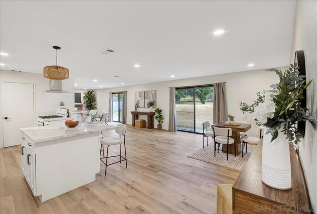 715 Hunter, Ramona, CA 92065