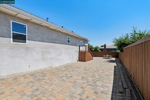 5010 Clinton Ave, Richmond, CA 94805