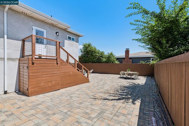 5010 Clinton Ave, Richmond, CA 94805
