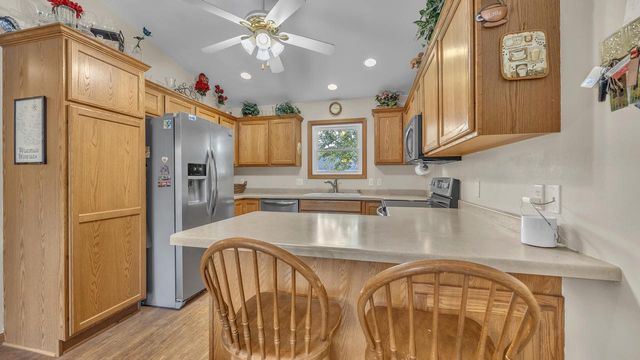 122 Foxglove LANE, Sheboygan Falls, WI 53085