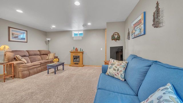 122 Foxglove LANE, Sheboygan Falls, WI 53085