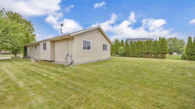 122 Foxglove LANE, Sheboygan Falls, WI 53085