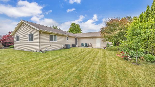 122 Foxglove LANE, Sheboygan Falls, WI 53085