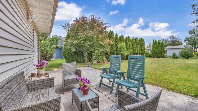 122 Foxglove LANE, Sheboygan Falls, WI 53085