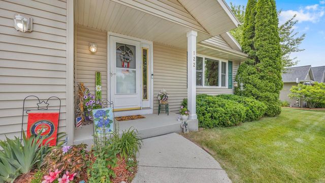 122 Foxglove LANE, Sheboygan Falls, WI 53085