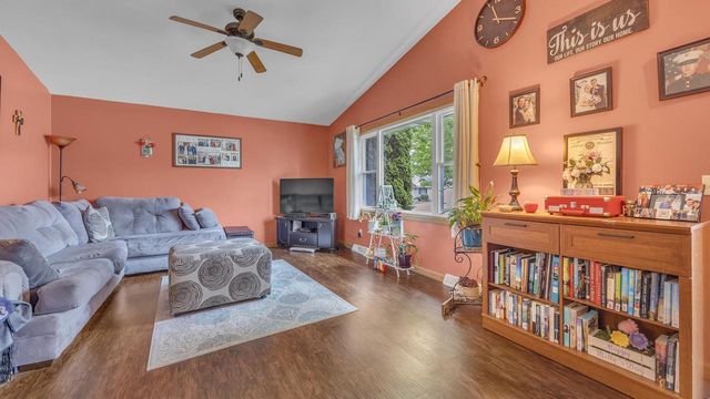 122 Foxglove LANE, Sheboygan Falls, WI 53085