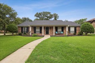 6120 Pinkstaff Lane, Beaumont, TX 77706