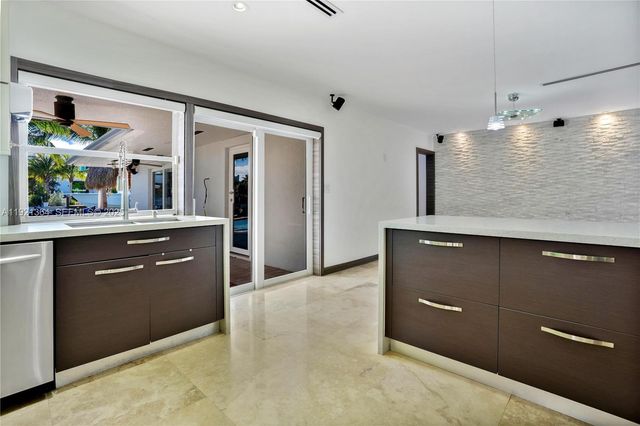 2130 NE 122nd Rd, North Miami, FL 33181