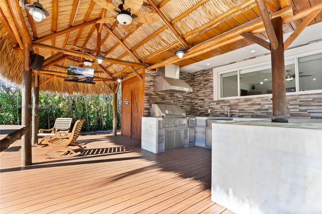 2130 NE 122nd Rd, North Miami, FL 33181