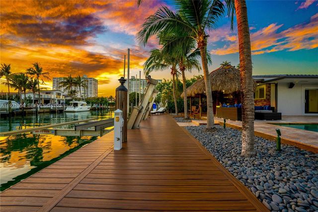 2130 NE 122nd Rd, North Miami, FL 33181