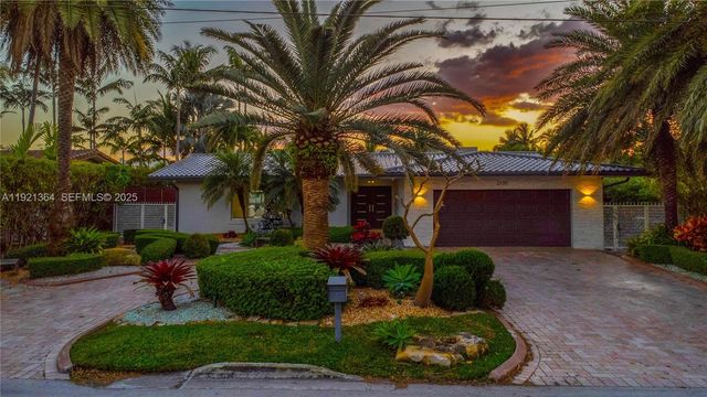 2130 NE 122nd Rd, North Miami, FL 33181