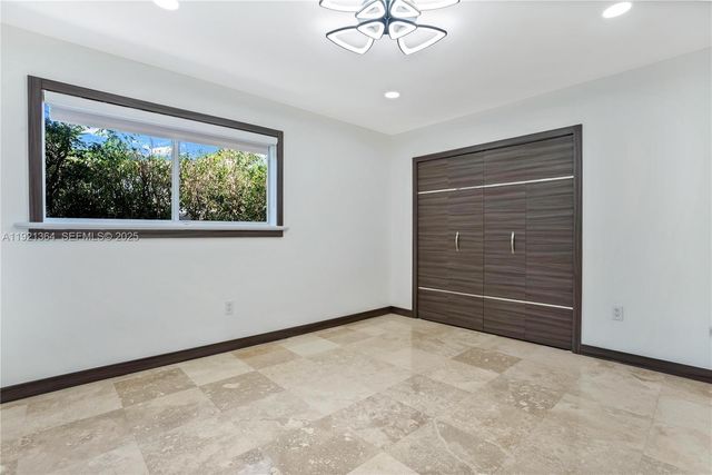 2130 NE 122nd Rd, North Miami, FL 33181