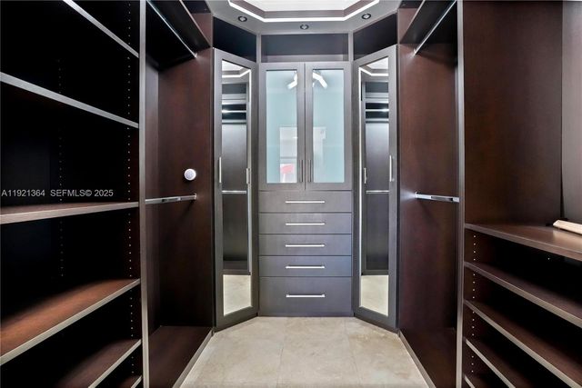 2130 NE 122nd Rd, North Miami, FL 33181