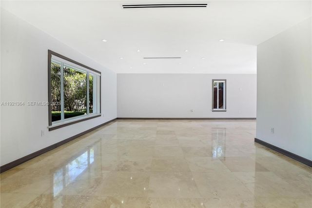 2130 NE 122nd Rd, North Miami, FL 33181