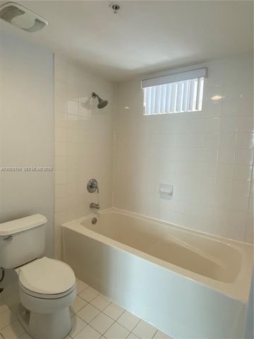 7280 SW 90th St 501, Miami, FL 33156