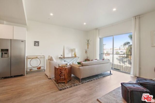 1040 S Mariposa Avenue F203, Los Angeles, CA 90006