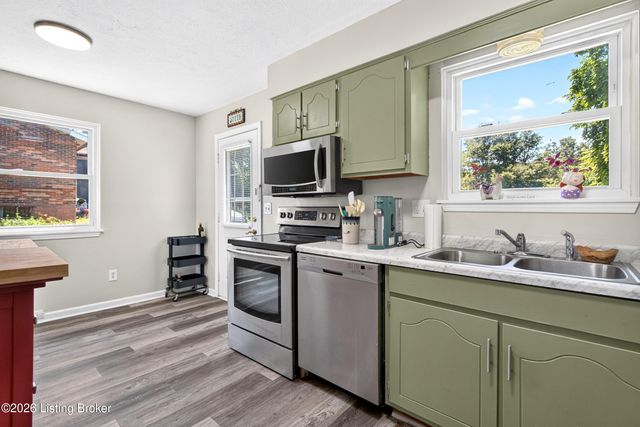102 Dixon Ave, Elizabethtown, KY 42701