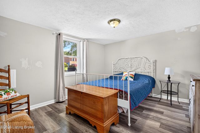 102 Dixon Ave, Elizabethtown, KY 42701