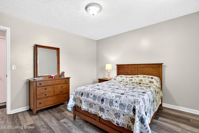 102 Dixon Ave, Elizabethtown, KY 42701