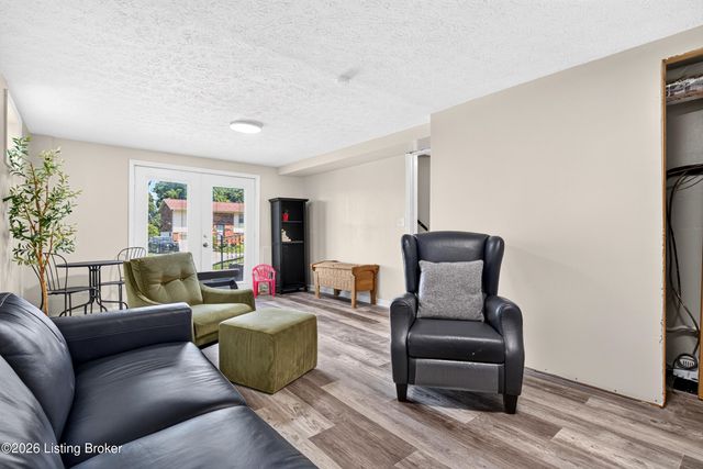 102 Dixon Ave, Elizabethtown, KY 42701